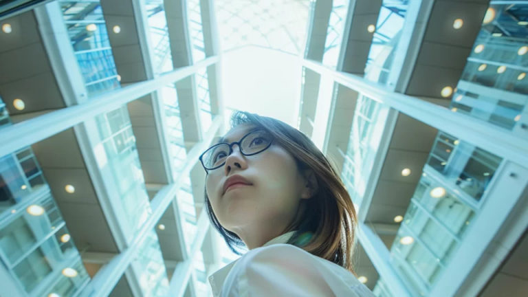 金融サービスの教育動画